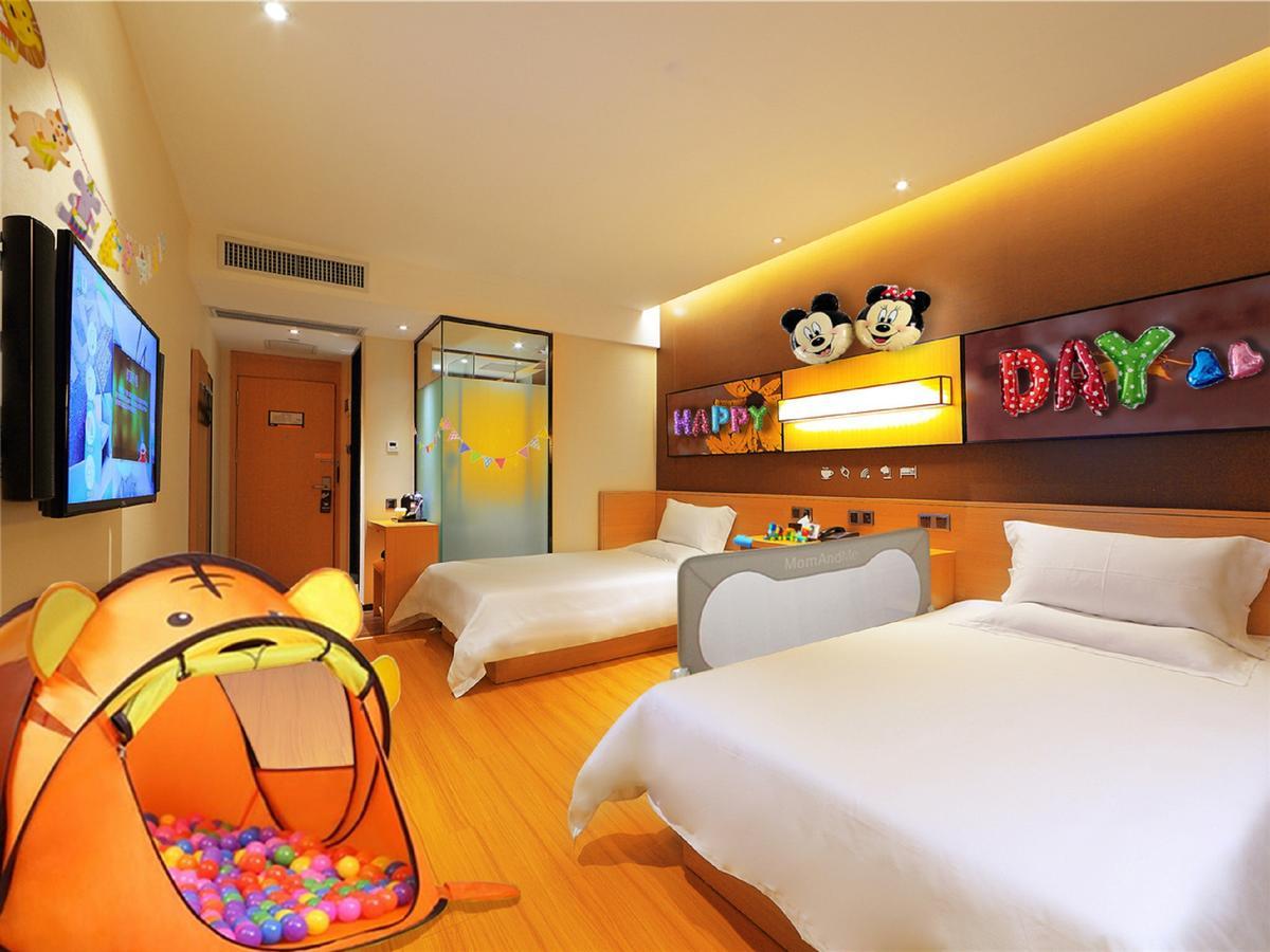 Iu Hotel Xian Xijing Hospital Tonghuamen Subway Station מראה חיצוני תמונה