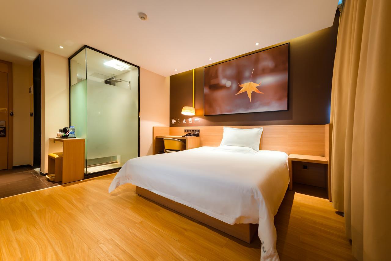 Iu Hotel Xian Xijing Hospital Tonghuamen Subway Station מראה חיצוני תמונה